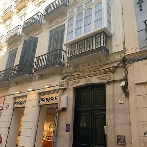 https://apto-calle-nueva-malaga-centro.hotelsinnerja.org